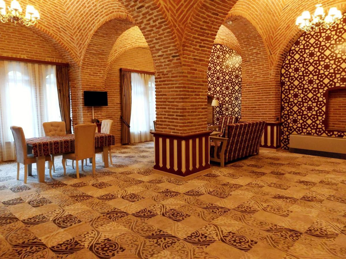 Karvansaray Sah Abbas Hotel Ganja Exterior photo