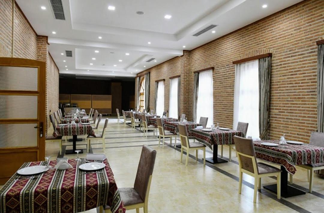 Karvansaray Sah Abbas Hotel Ganja Exterior photo